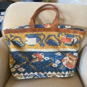 Unisa Zippered Canvas Tote